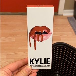 Kylie life kit pumpkin